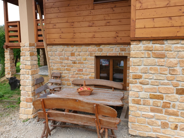 Stara cegła na ocieplenie